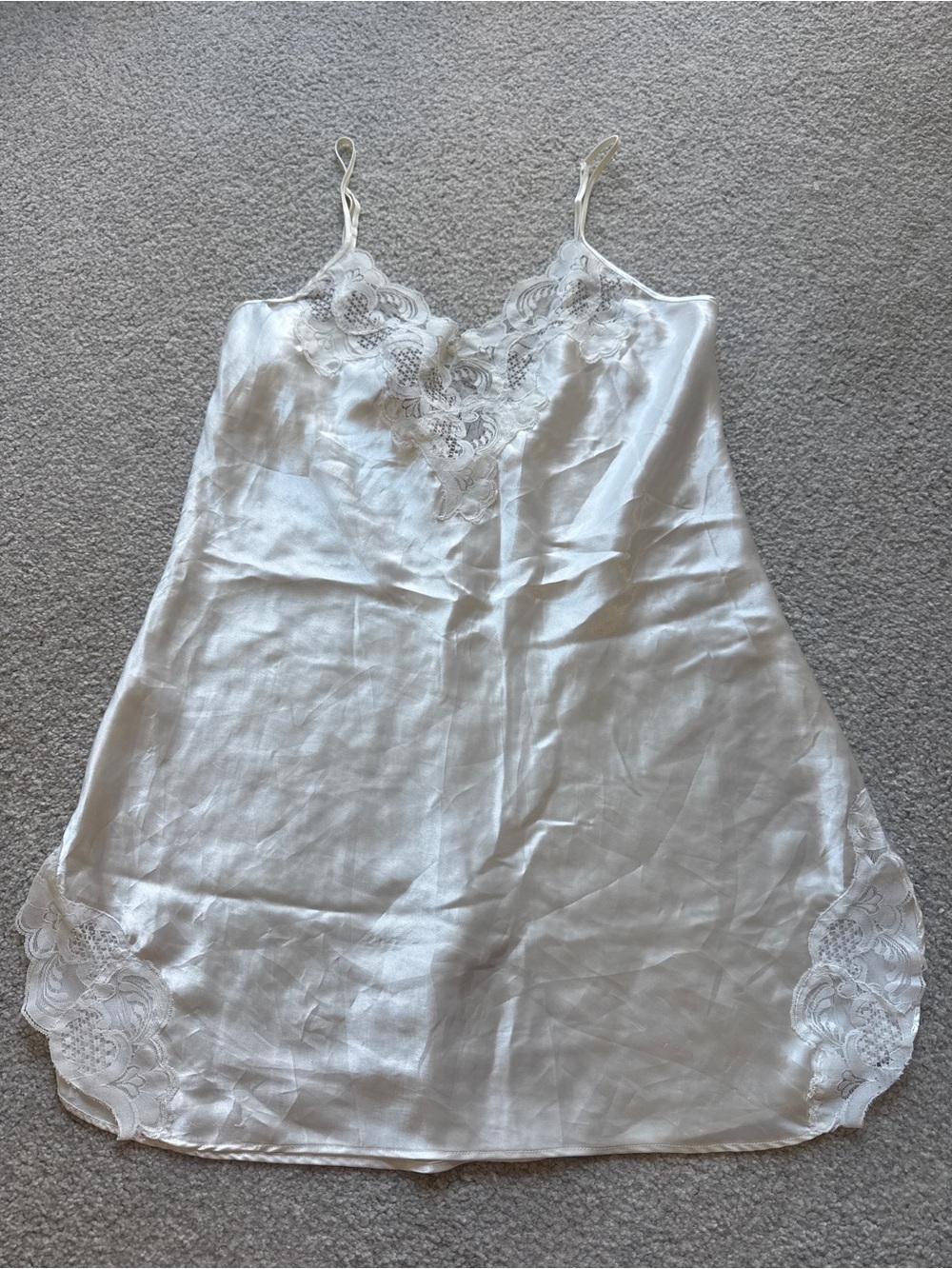Gold Label Victoria's Secret White Satin Slip